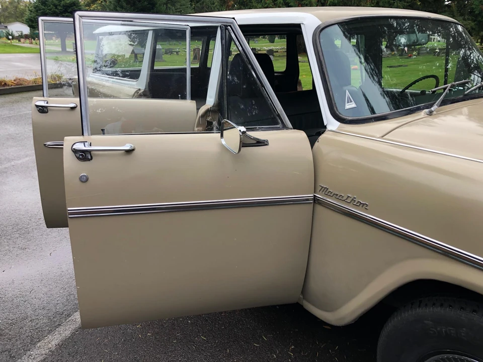 1970 Checker - Image 25 of 31