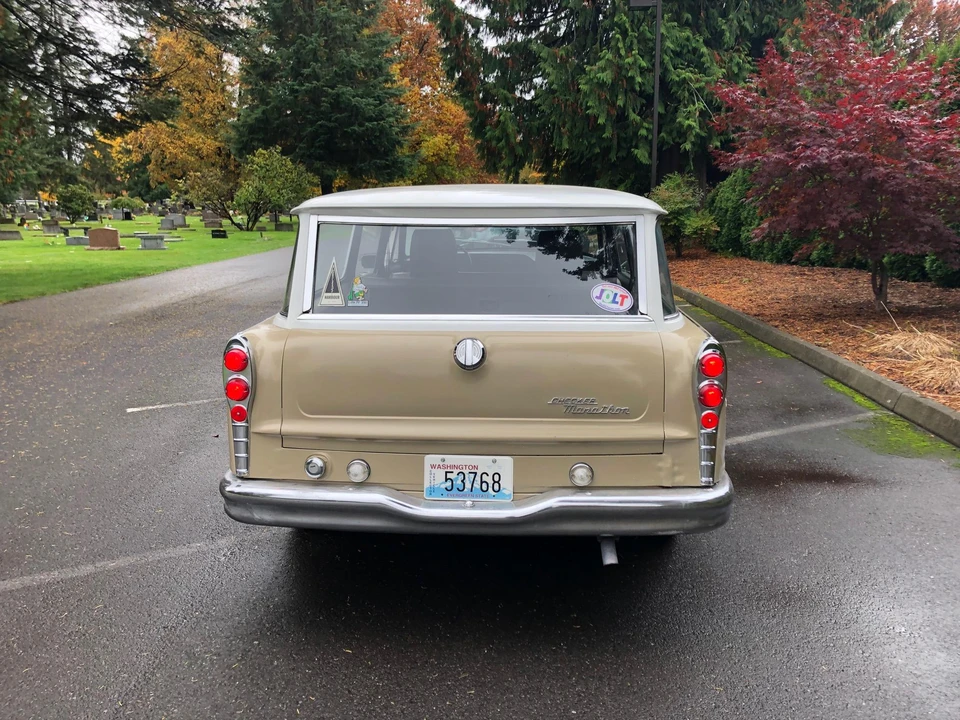 1970 Checker - Image 5 of 31
