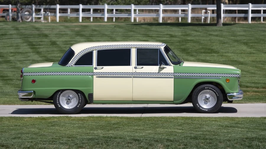 1970 Checker - Image 2 of 12