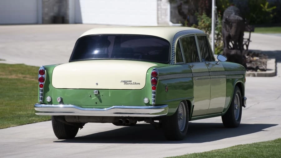 1970 Checker - Image 3 of 12