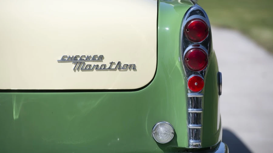 1970 Checker - Image 9 of 12