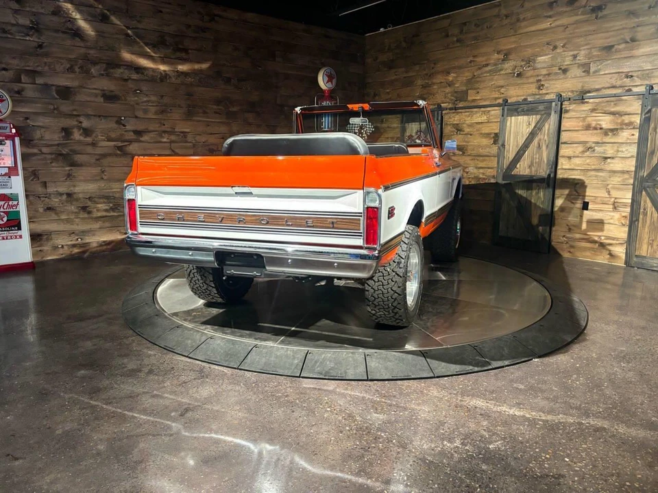 1970 Chevrolet K5 Blazer 1st Gen - Image 9 of 31