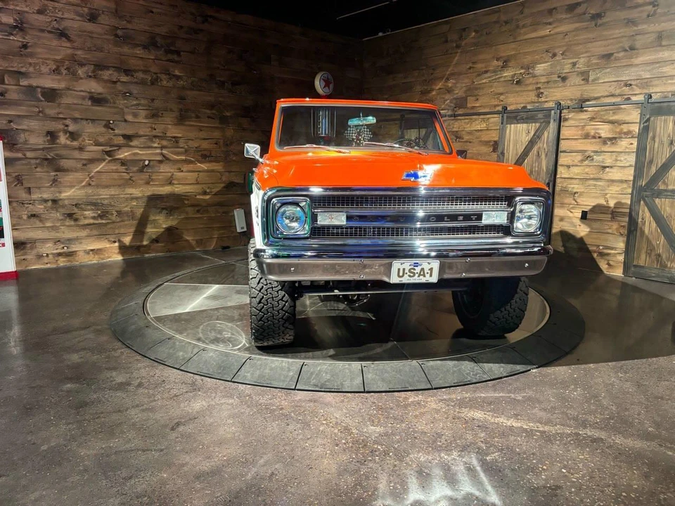 1970 Chevrolet K5 Blazer 1st Gen - Image 16 of 31