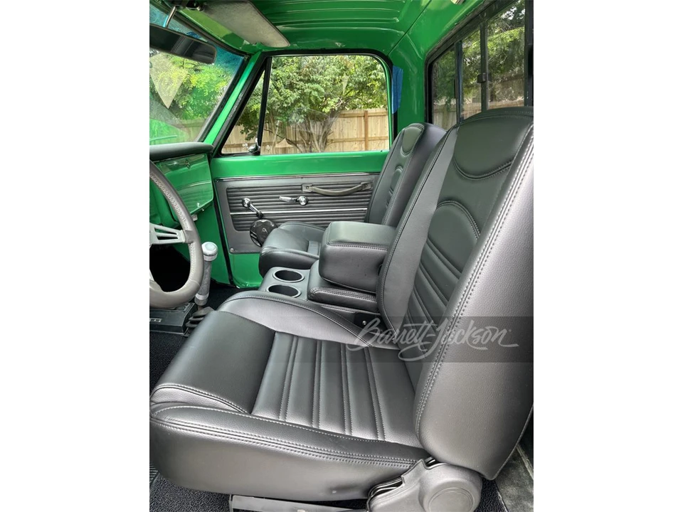 1970 Chevrolet K5 Blazer 1st Gen - Image 4 of 5