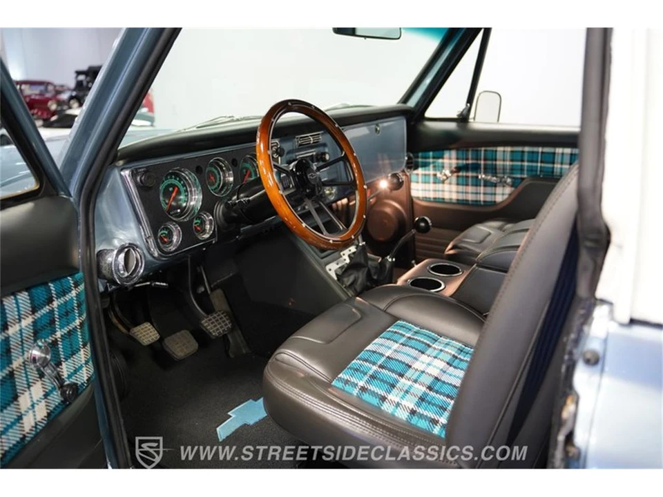 1970 Chevrolet K5 Blazer 1st Gen - Image 2 of 31
