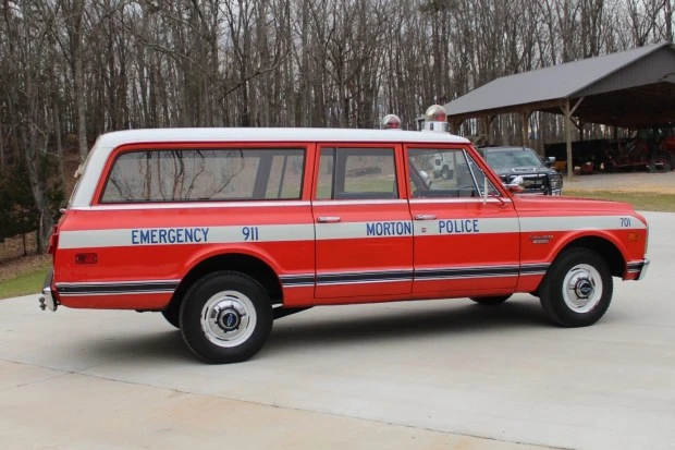 1970 Chevrolet Suburban 6th Gen - Image 3 of 7