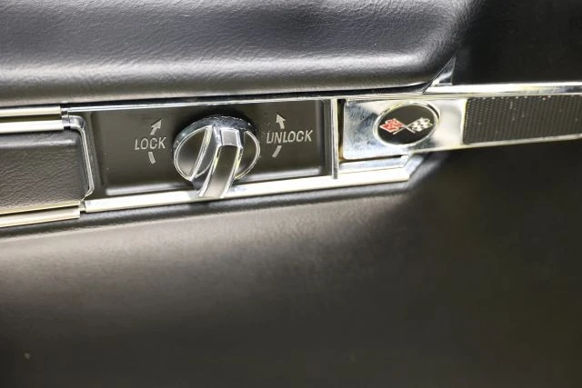 1970 Chevrolet Corvette C3 - Image 12 of 31