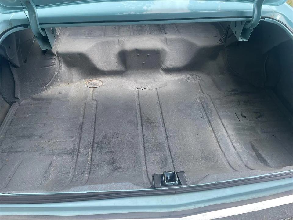 1970 Chevrolet Impala 4th Gen - Image 9 of 12