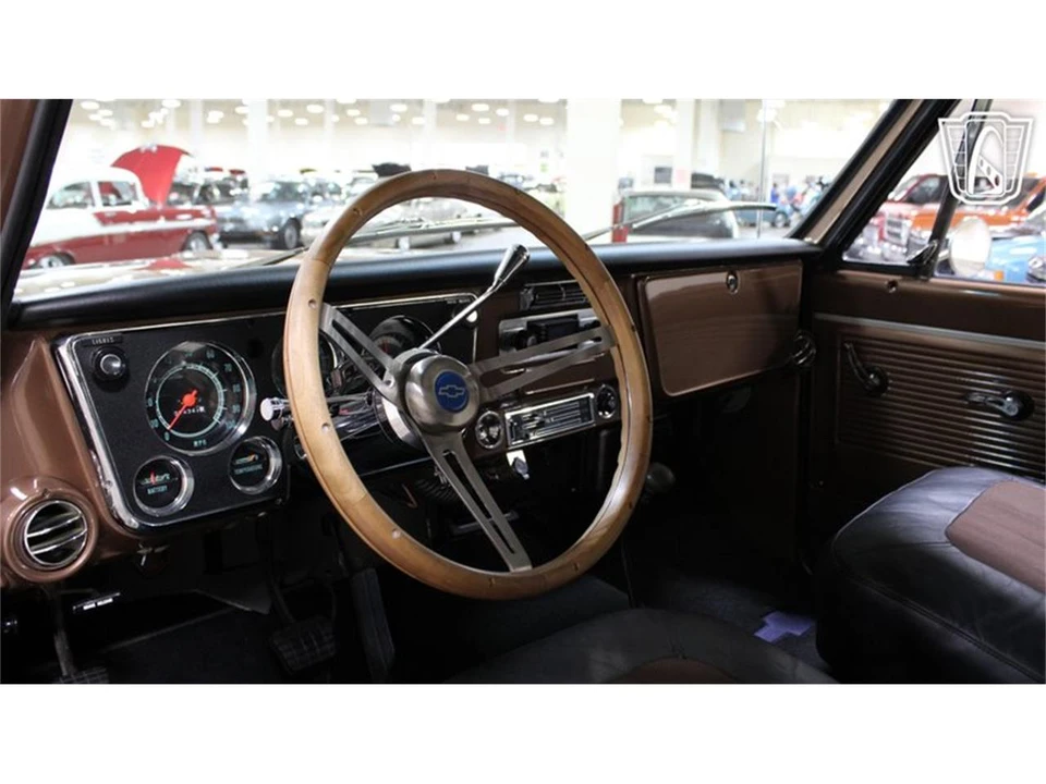 1970 Chevrolet K5 Blazer 1st Gen - Image 13 of 31