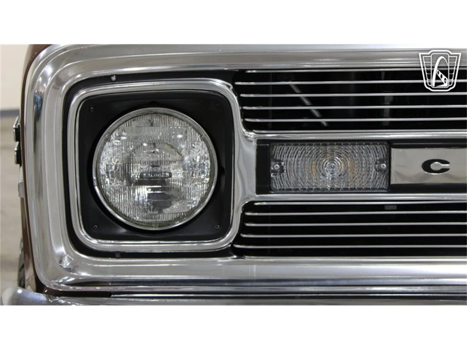 1970 Chevrolet K5 Blazer 1st Gen - Image 9 of 31
