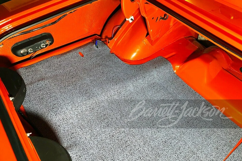 1970 Dodge Challenger Hemi 1st Gen - Image 4 of 20
