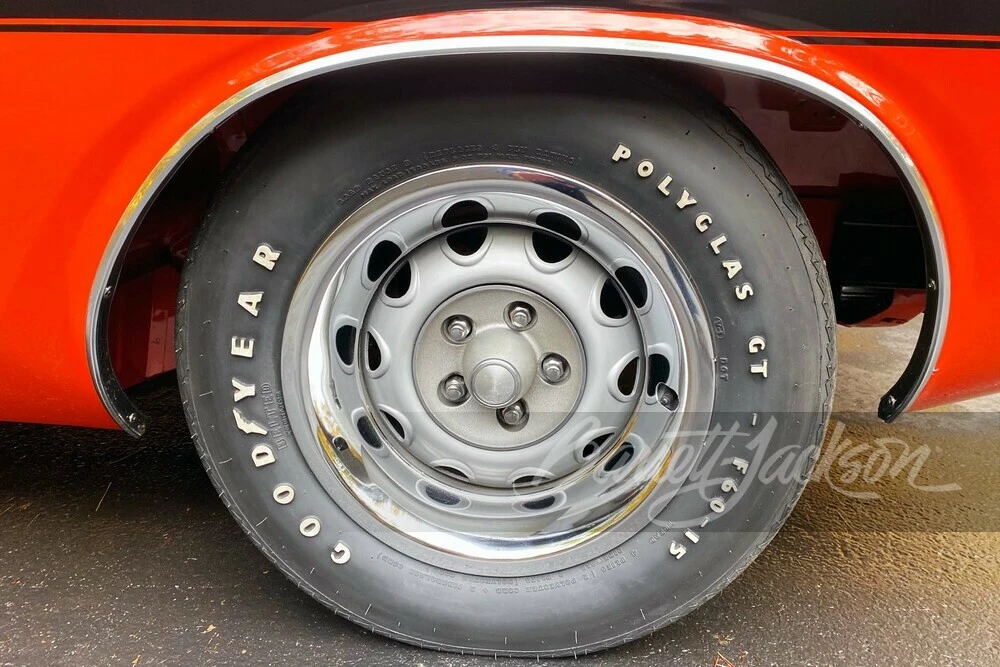 1970 Dodge Challenger Hemi 1st Gen - Image 6 of 20