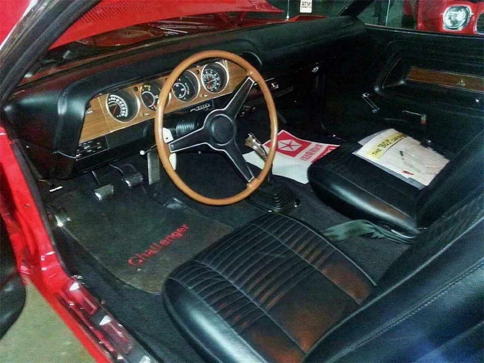 1970 Dodge Challenger Hemi 1st Gen - Image 4 of 4