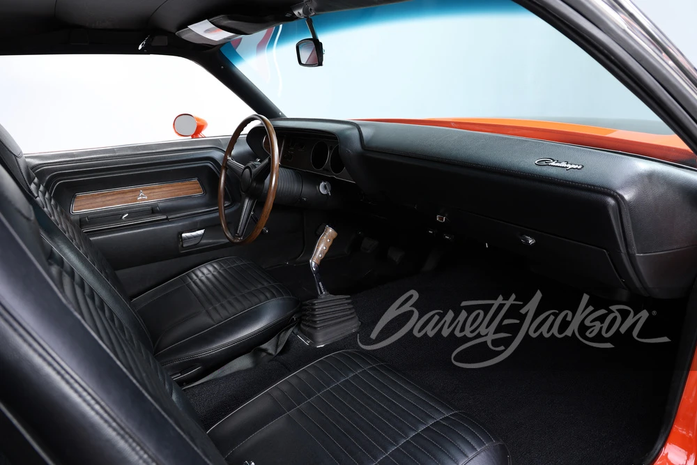 1970 Dodge Challenger Hemi 1st Gen - Image 16 of 31