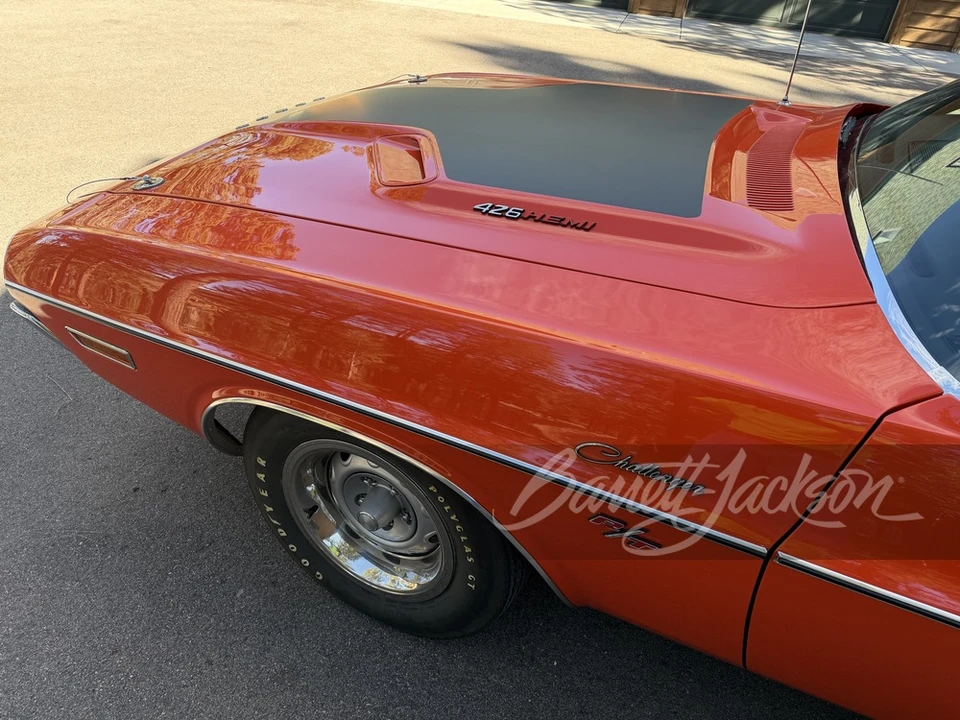 1970 Dodge Challenger Hemi 1st Gen - Image 19 of 31