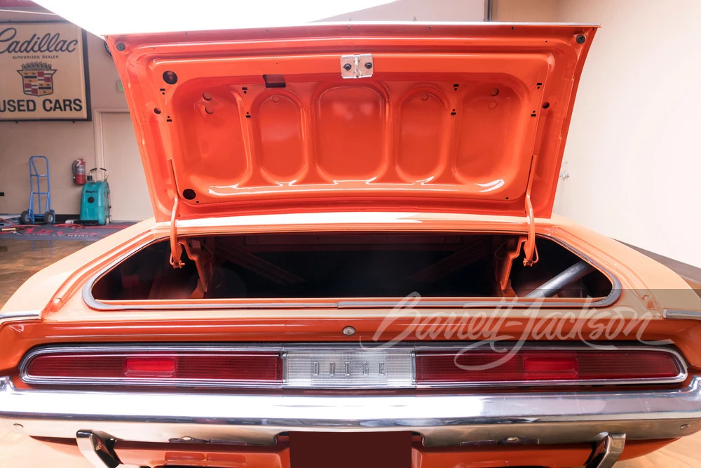 1970 Dodge Challenger Hemi 1st Gen - Image 22 of 31