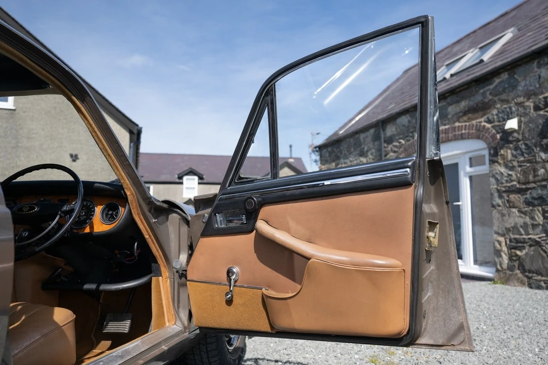 1970 Daimler - Image 13 of 31