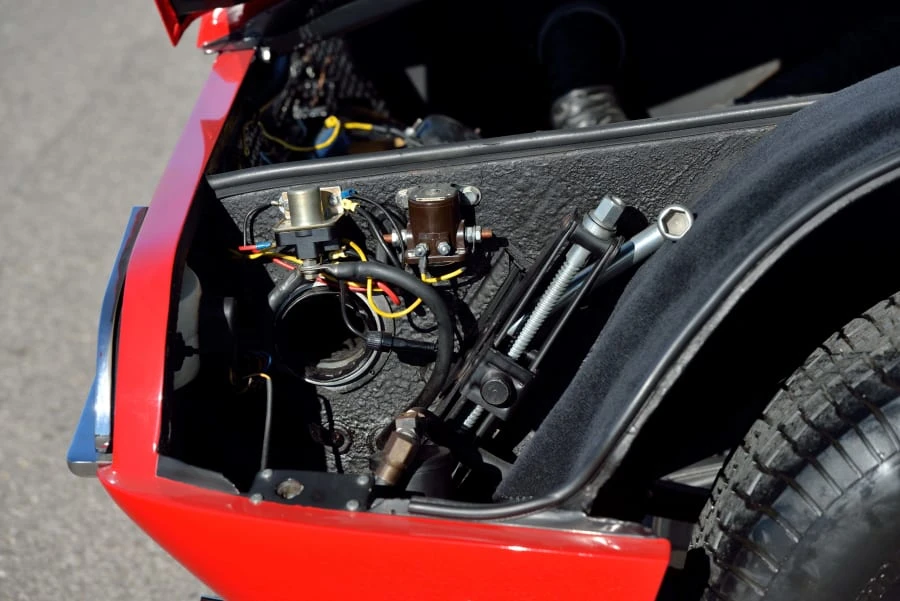 1970 DeTomaso Mangusta - Image 30 of 31