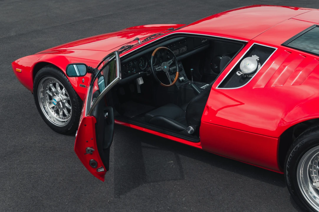 1970 DeTomaso Mangusta - Image 14 of 31
