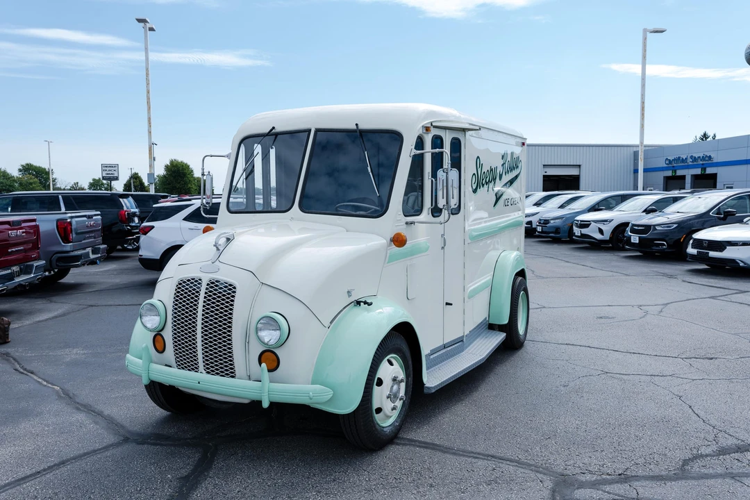 1970 Mercedes-Benz - Image 2 of 31