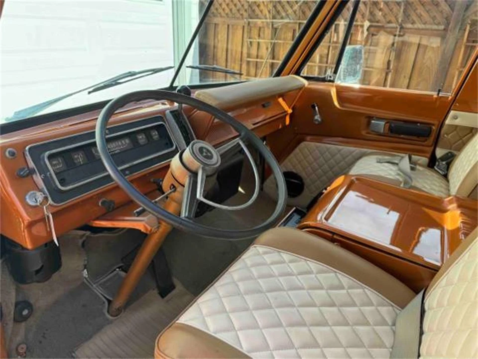 1970 Dodge A100 - Image 7 of 14