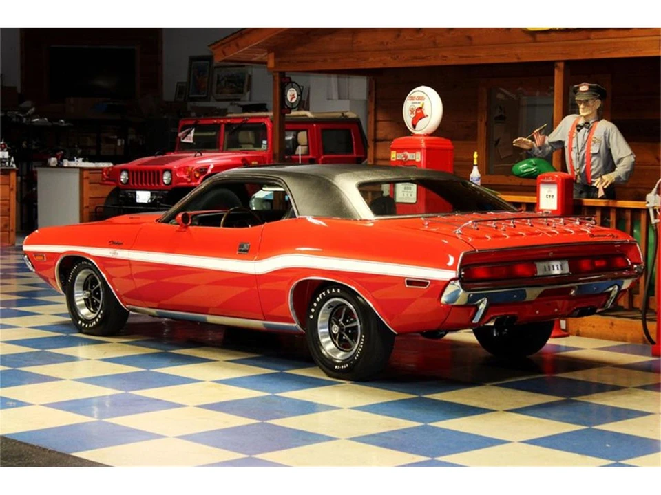 1970 Dodge Challenger 1st Gen - Image 4 of 31