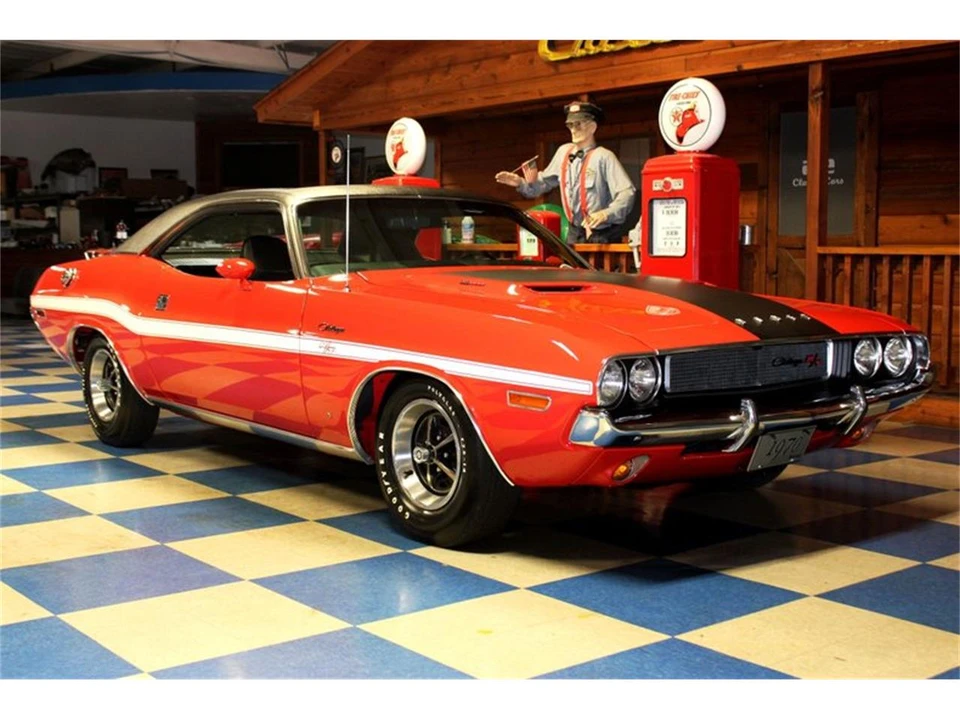 1970 Dodge Challenger 1st Gen - Image 11 of 31