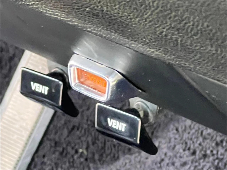 1970 Dodge Challenger 1st Gen - Image 13 of 31
