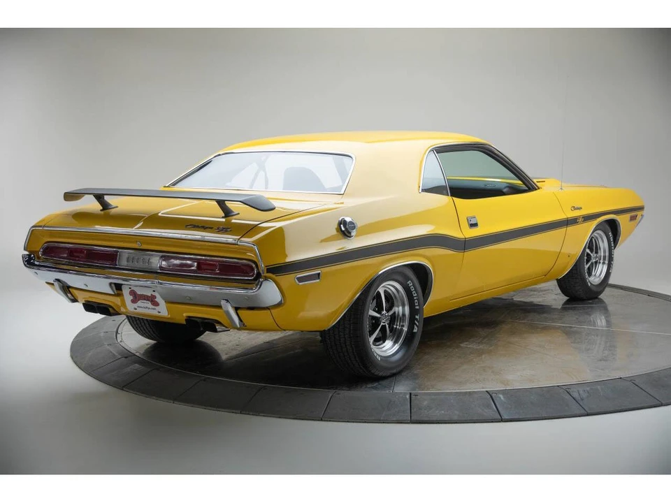 1970 Dodge Challenger 1st Gen - Image 13 of 31