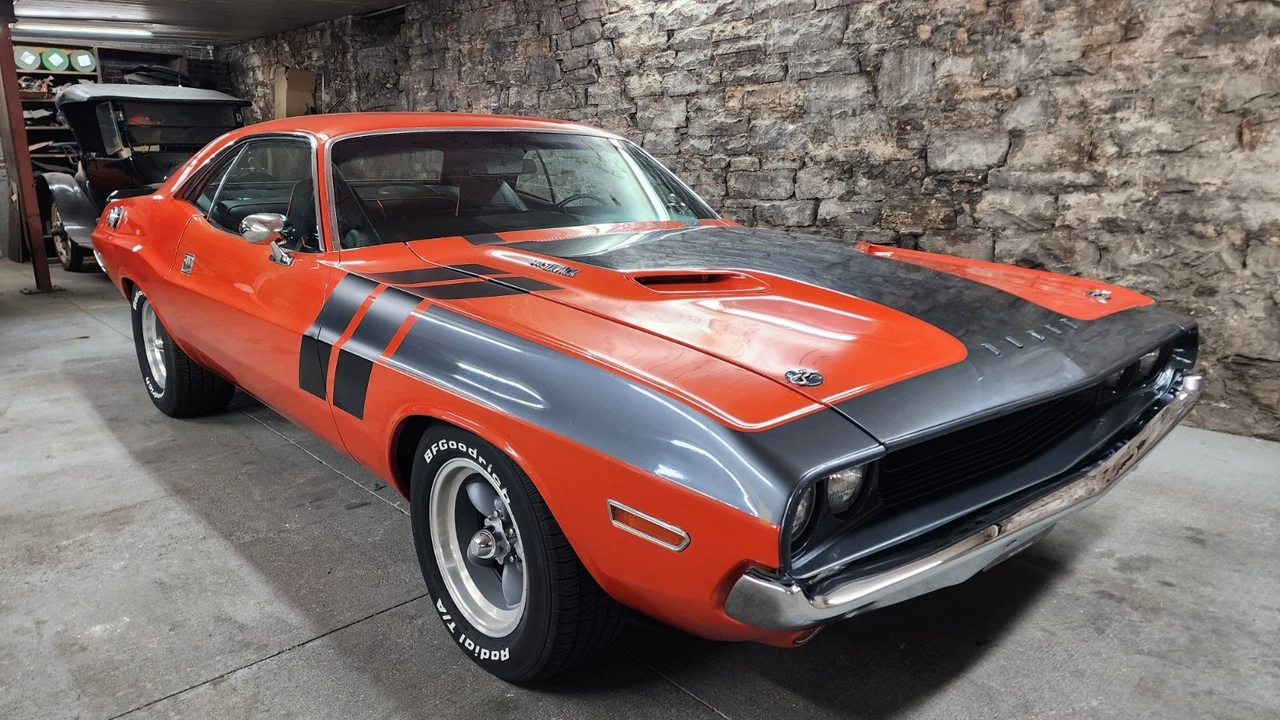 1970 Dodge Challenger 1st Gen - Image 4 of 17