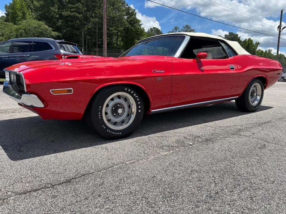 1970 Dodge Challenger Hemi 1st Gen - Image 8 of 21