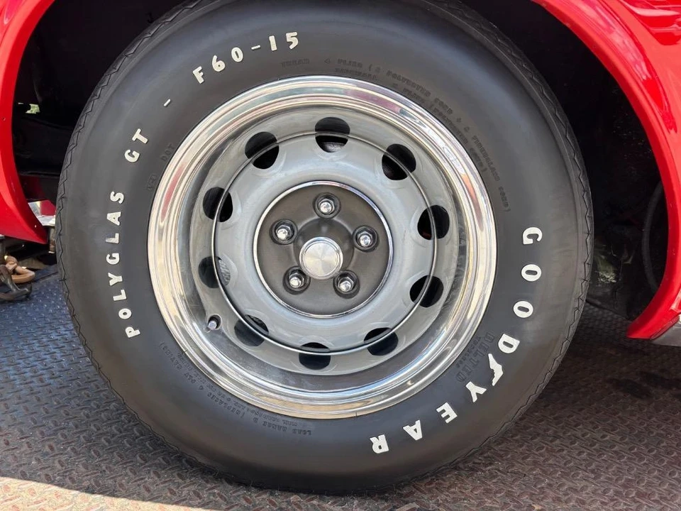 1970 Dodge Challenger Hemi 1st Gen - Image 14 of 21
