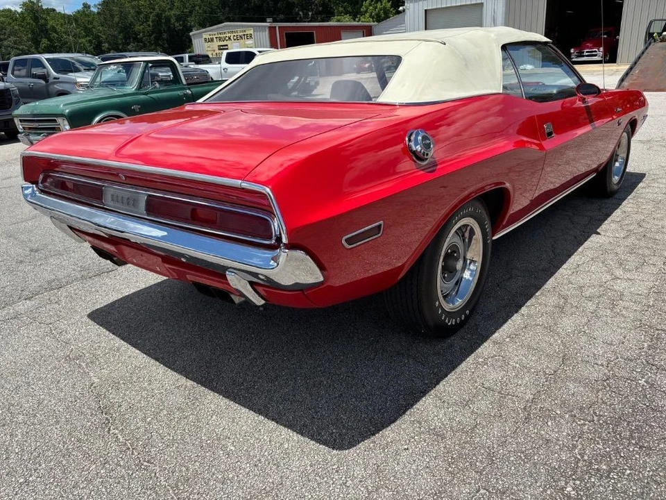 1970 Dodge Challenger Hemi 1st Gen - Image 4 of 21
