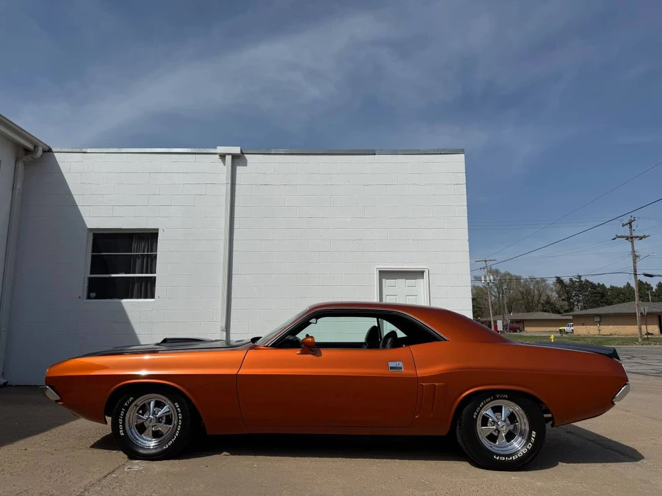 1970 Dodge Challenger - Image 2 of 24