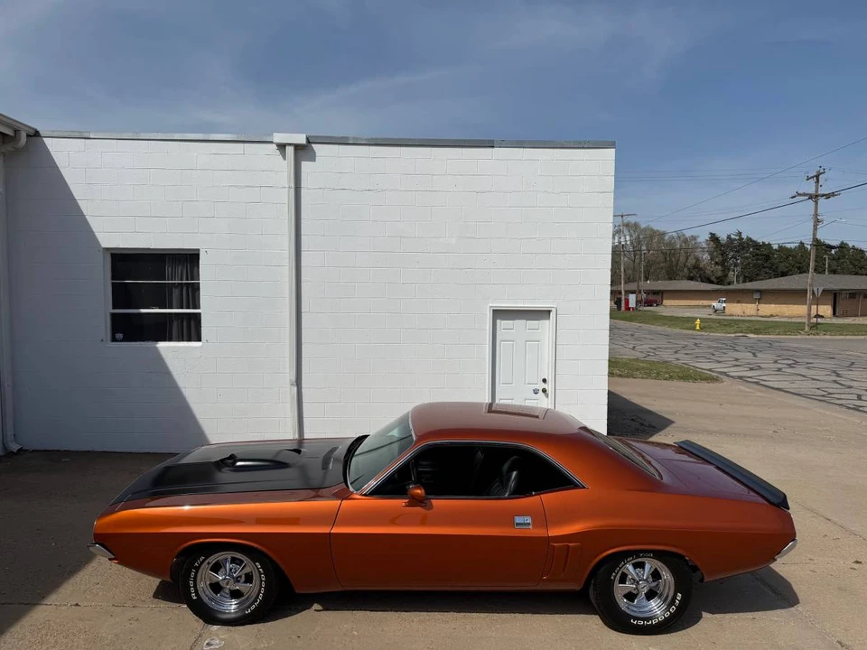1970 Dodge Challenger - Image 2 of 24