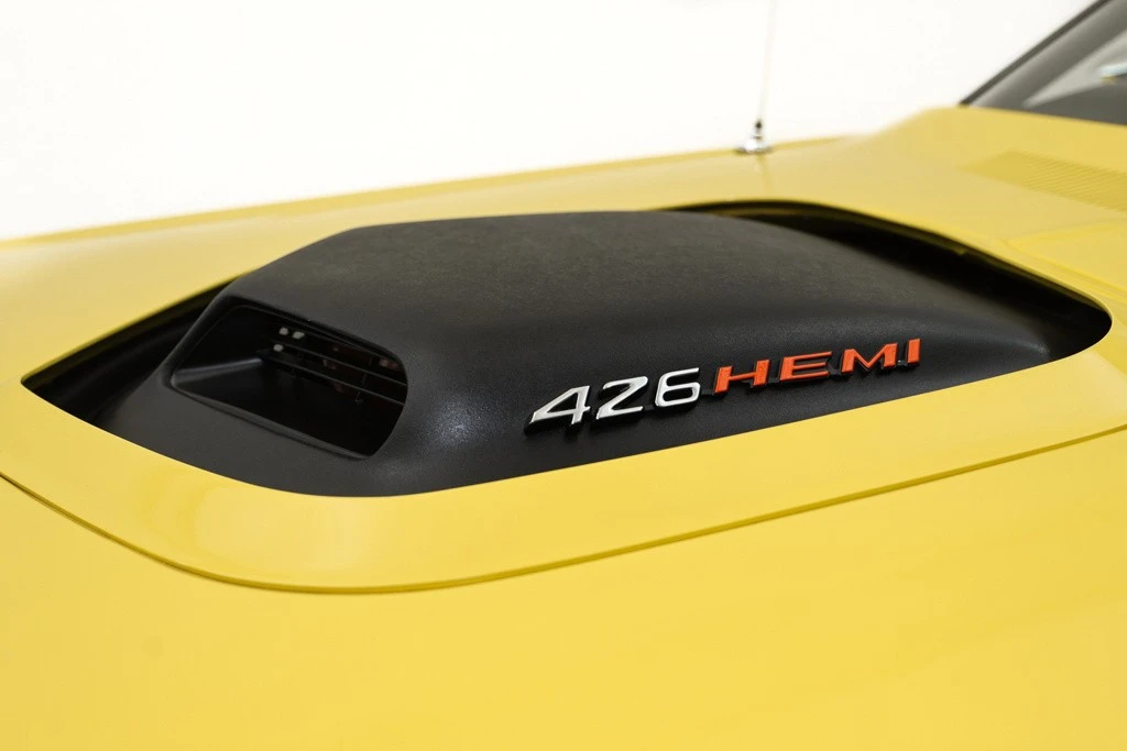 1970 Dodge Challenger Hemi 1st Gen - Image 9 of 12