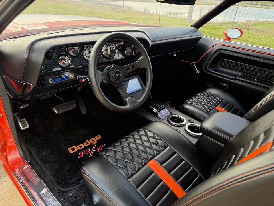 1970 Dodge Challenger Hemi 1st Gen - Image 17 of 21