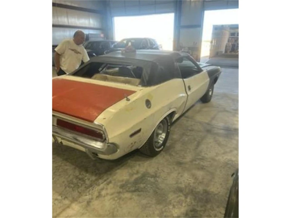 1970 Dodge Challenger 1st Gen - Image 5 of 15