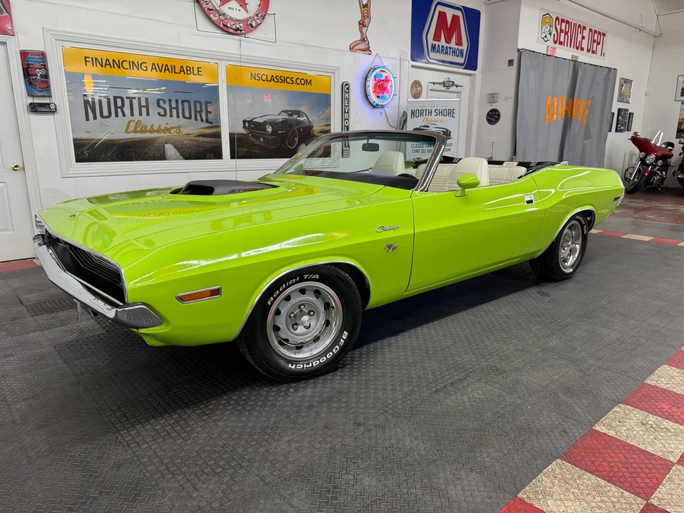 1970 Dodge Challenger Hemi 1st Gen - Image 8 of 21