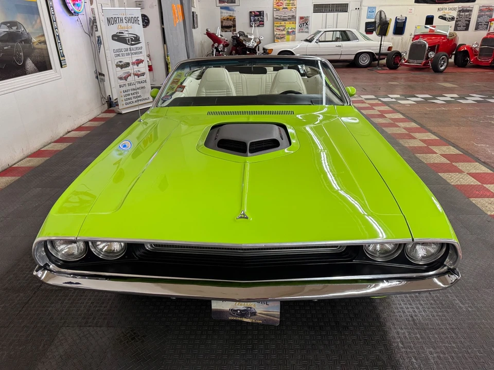 1970 Dodge Challenger Hemi 1st Gen - Image 18 of 21