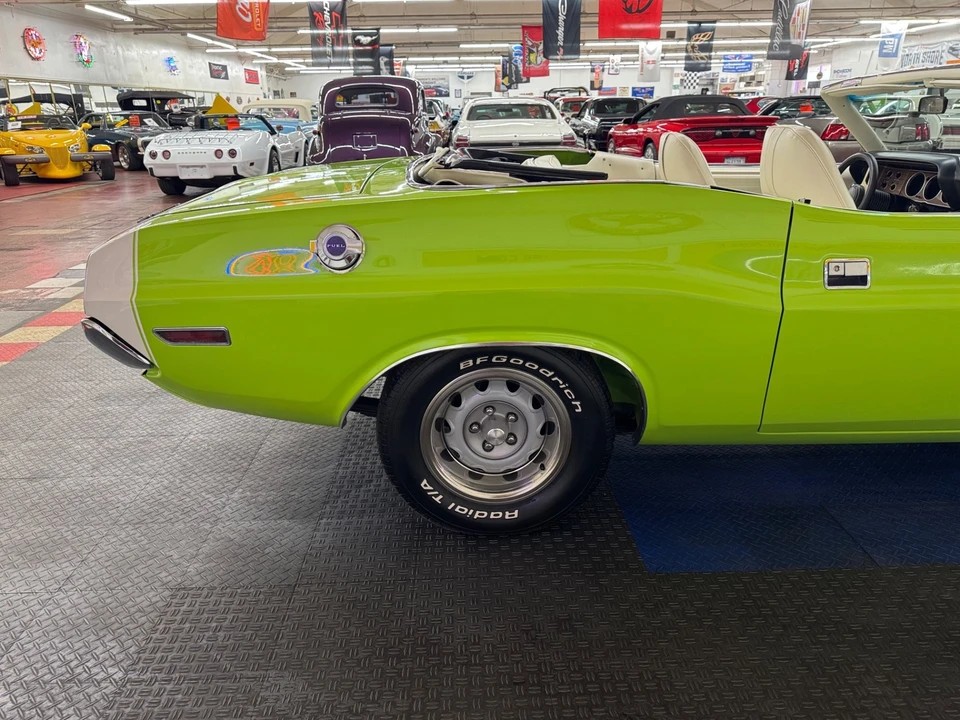 1970 Dodge Challenger Hemi 1st Gen - Image 12 of 21