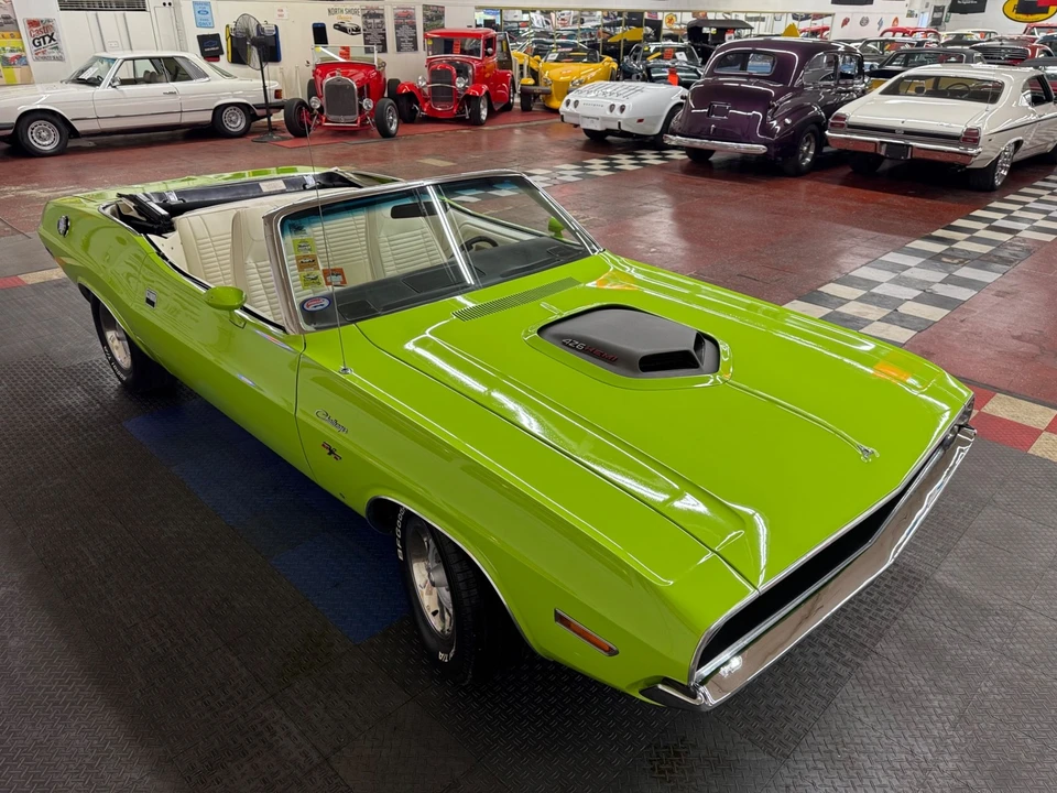 1970 Dodge Challenger Hemi 1st Gen - Image 15 of 21