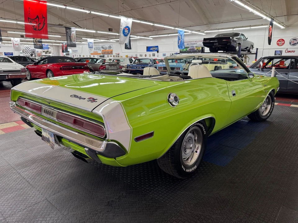 1970 Dodge Challenger Hemi 1st Gen - Image 13 of 21