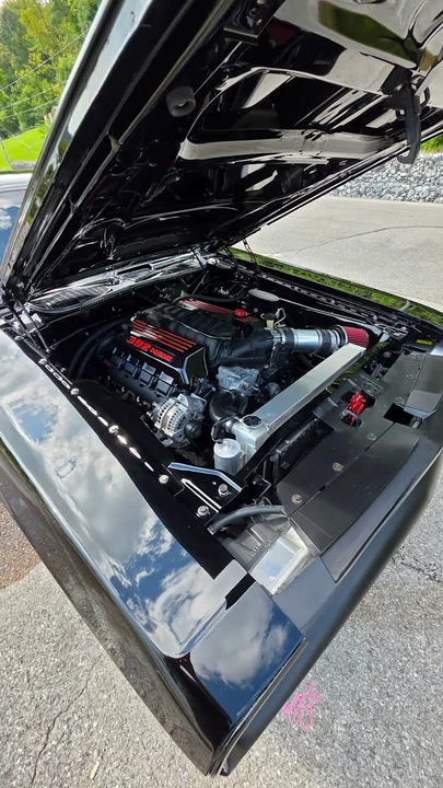 1970 Dodge Challenger 1st Gen - Image 17 of 18