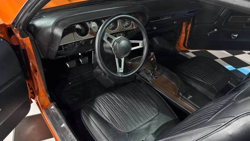1970 Dodge Challenger Hemi 1st Gen - Image 14 of 18