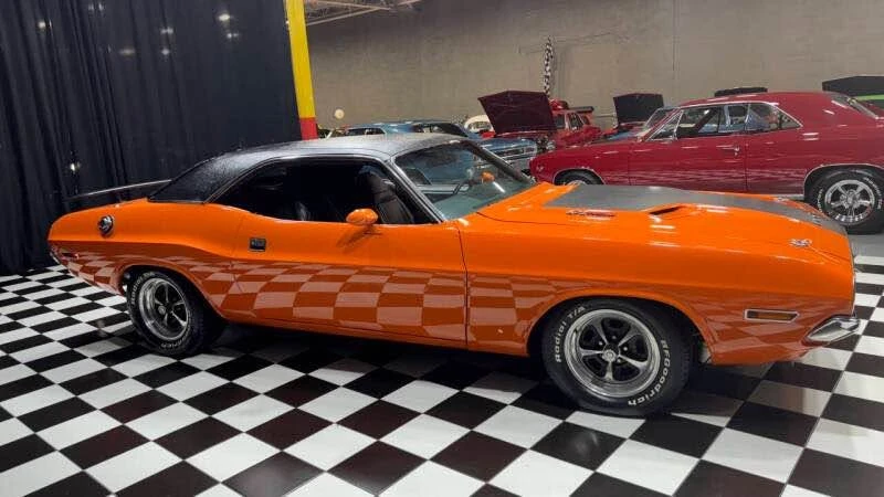 1970 Dodge Challenger Hemi 1st Gen - Image 16 of 18