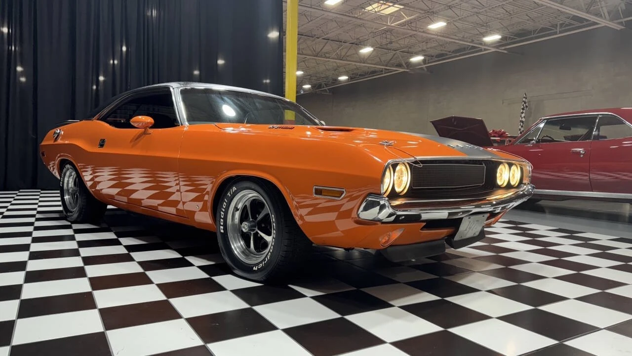 1970 Dodge Challenger Hemi 1st Gen - Image 18 of 21