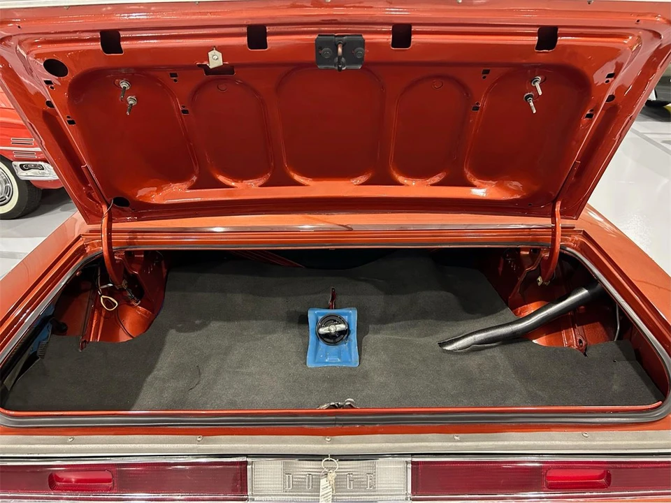 1970 Dodge Challenger 1st Gen - Image 17 of 31