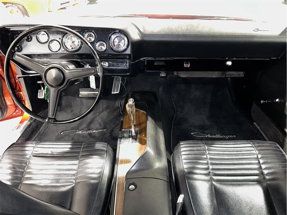 1970 Dodge Challenger 1st Gen - Image 11 of 31