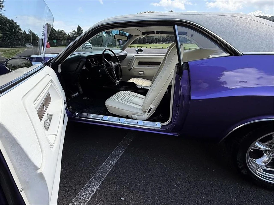 1970 Dodge Challenger 1st Gen - Image 15 of 31